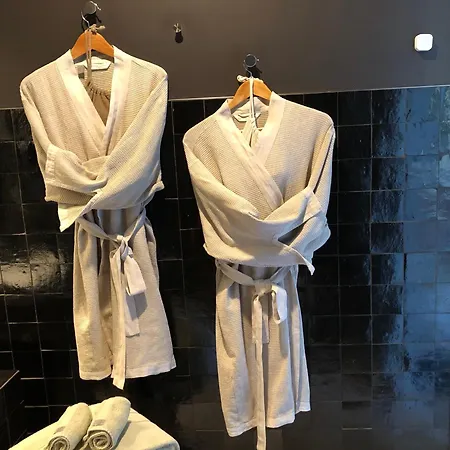 The Gentle Arch Schiphol Amsterdam