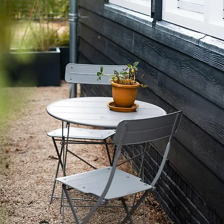 The Gentle Arch Schiphol Amsterdam